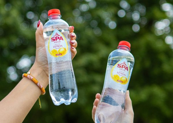 SPA® Touch Lemon in de lucht