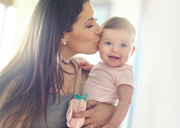 Wanneer mag jouw baby water drinken